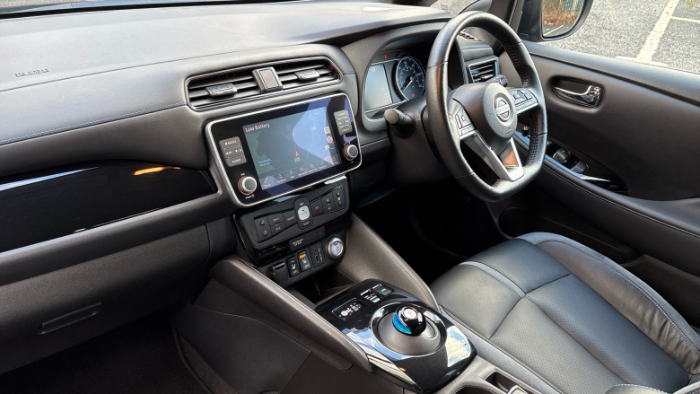 Nissan LEAF 110kW Tekna 39kWh 5dr Auto Electric Hatchback